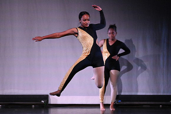 OMHSDance02414