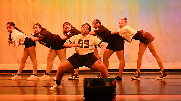 OMHSDance-03040
