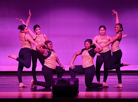 OMHSDance-02448