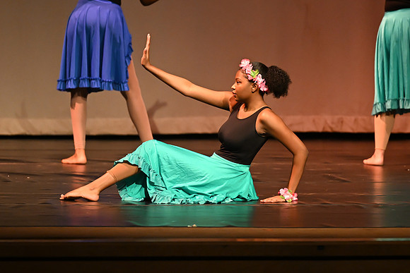 NewtownDance02513