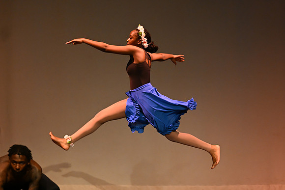 NewtownDance02534