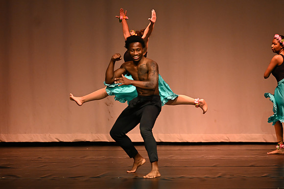 NewtownDance02552