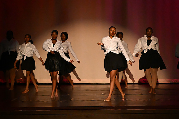 NewtownDance01049