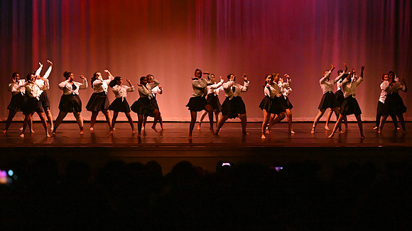 NewtownDance01051