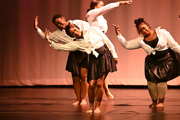 NewtownDance01066