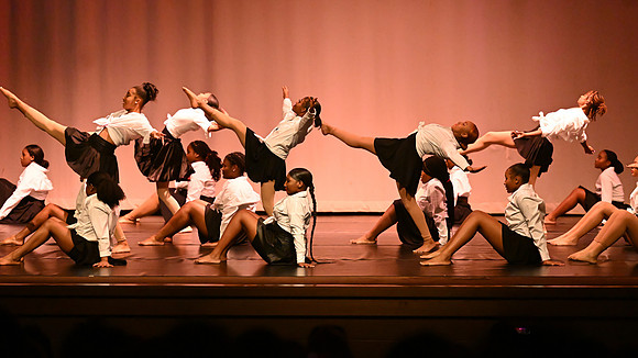 NewtownDance01112