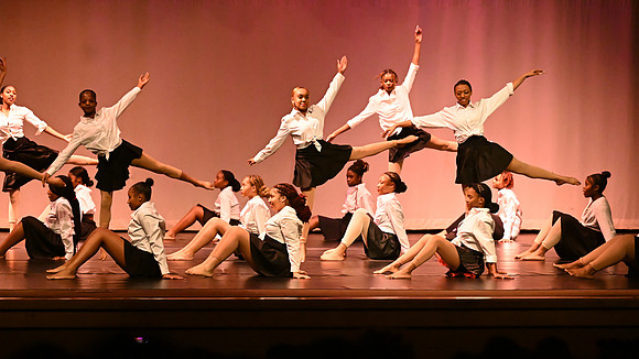 NewtownDance01115