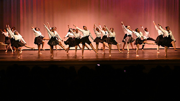 NewtownDance01135