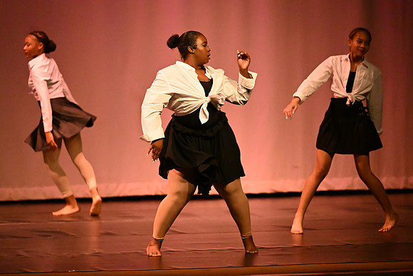NewtownDance01154
