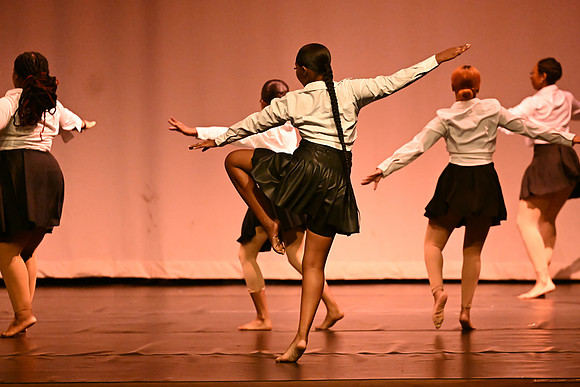 NewtownDance01183