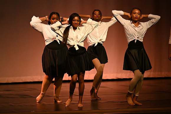 NewtownDance01211