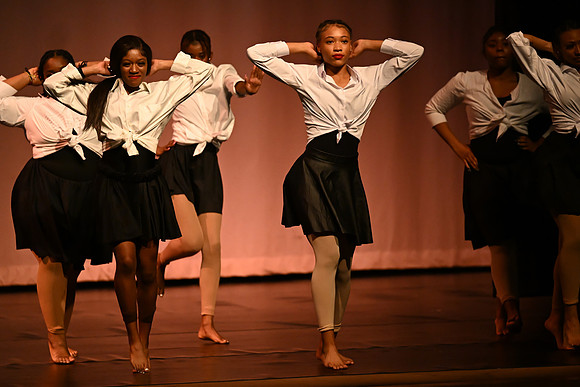 NewtownDance01214