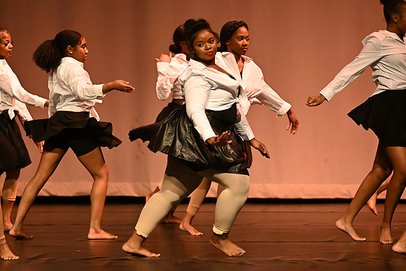 NewtownDance01224