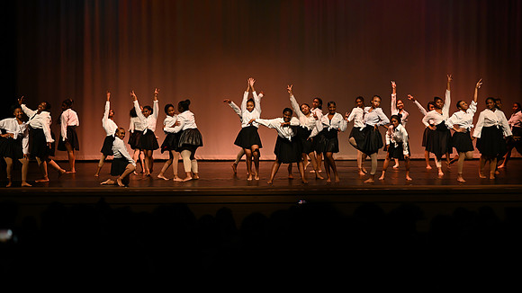 NewtownDance01249