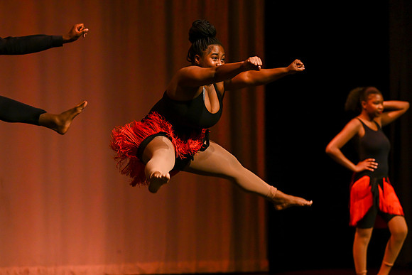 NewtownDance01348