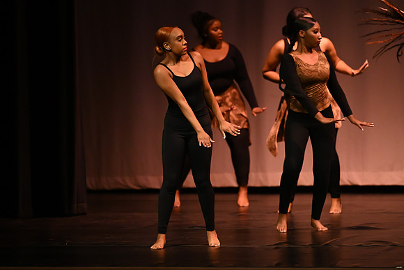 NewtownDance01579