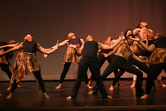 NewtownDance01600
