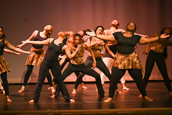 NewtownDance01602