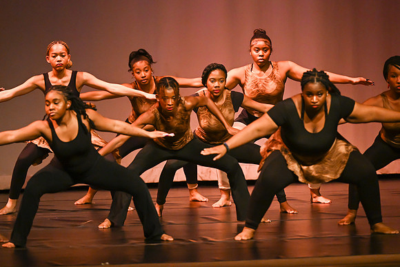 NewtownDance01605