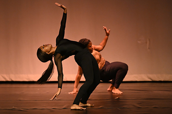 NewtownDance01641