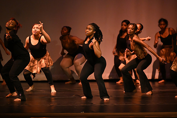 NewtownDance01679