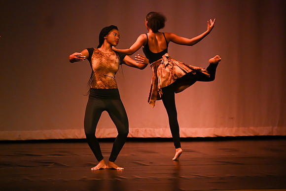 NewtownDance01763