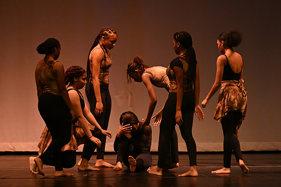 NewtownDance01772