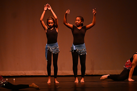 NewtownDance01922