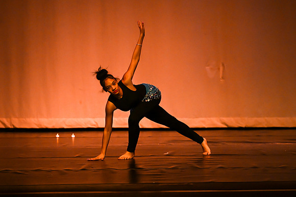 NewtownDance01990