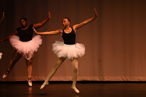 NewtownDance02081