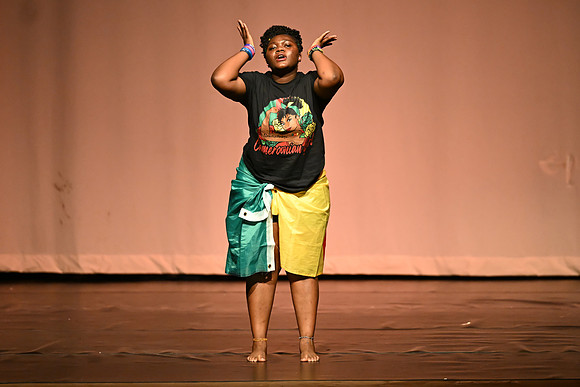 NewtownDance02438