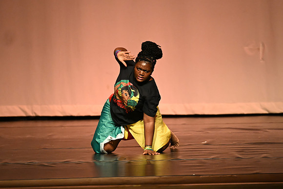 NewtownDance02448