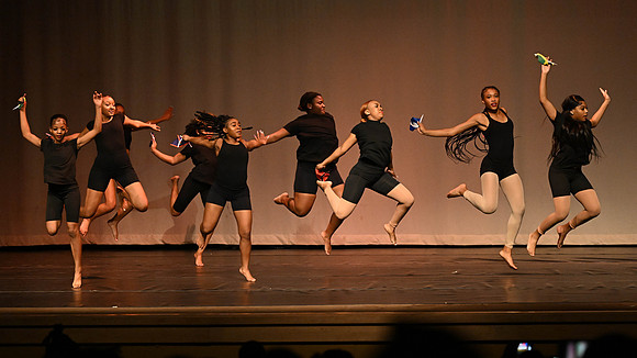 NewtownDance00060