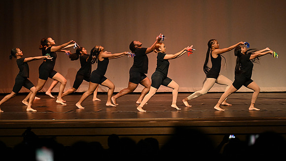 NewtownDance00064