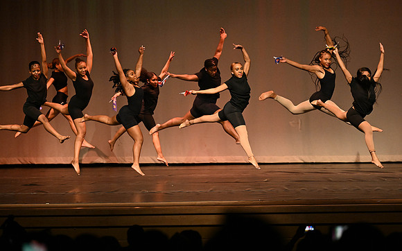 NewtownDance00075