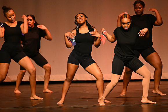 NewtownDance00135