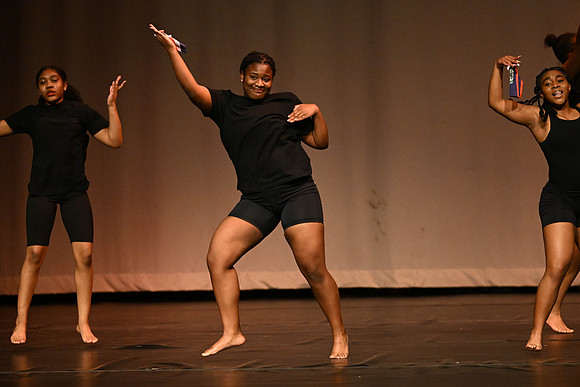 NewtownDance00188