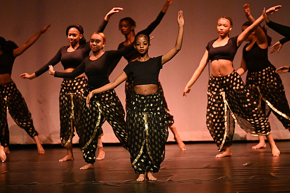 NewtownDance00281