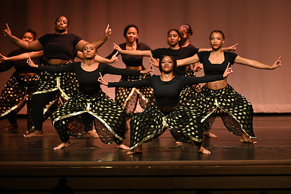 NewtownDance00345