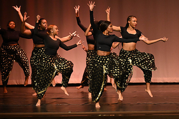 NewtownDance00347