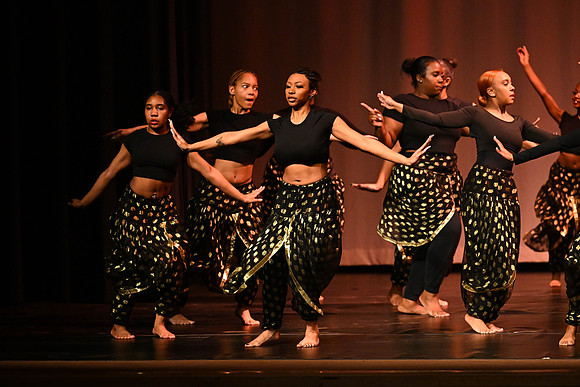 NewtownDance00397