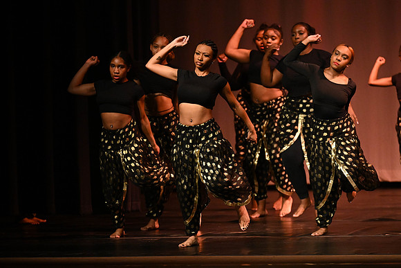 NewtownDance00409