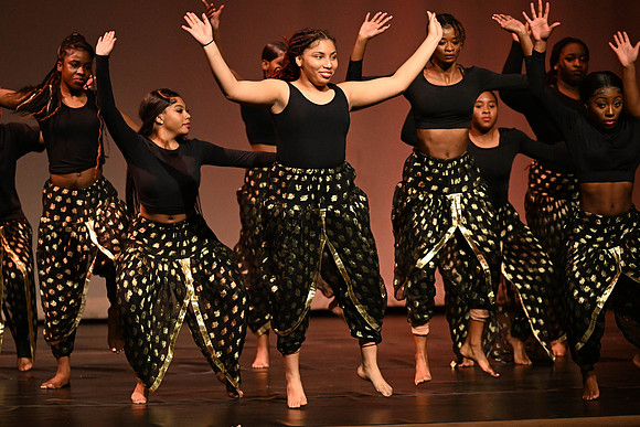 NewtownDance00422