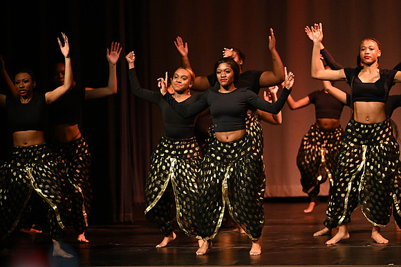 NewtownDance00487