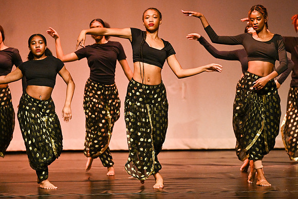 NewtownDance00504