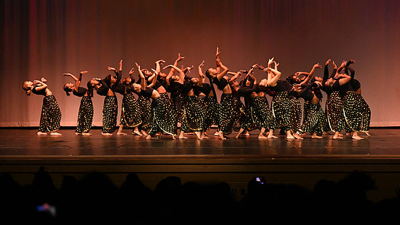 NewtownDance00579