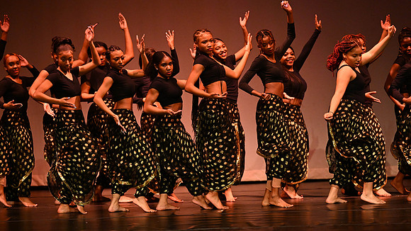 NewtownDance00587