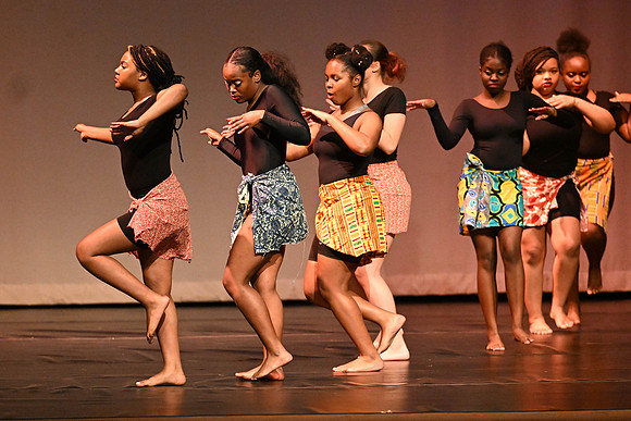 NewtownDance00758