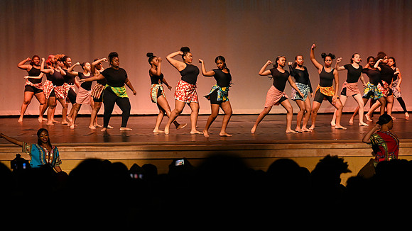 NewtownDance00769