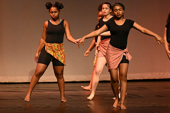 NewtownDance00778